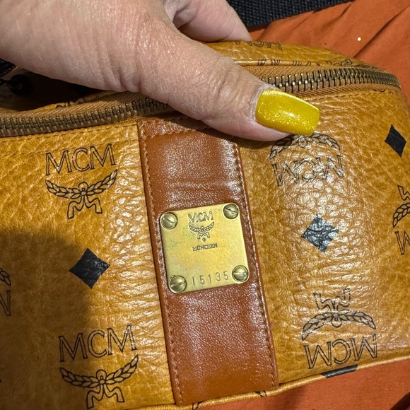 MCM Yellow Logo Belt Bag - Picture 3 of 8
